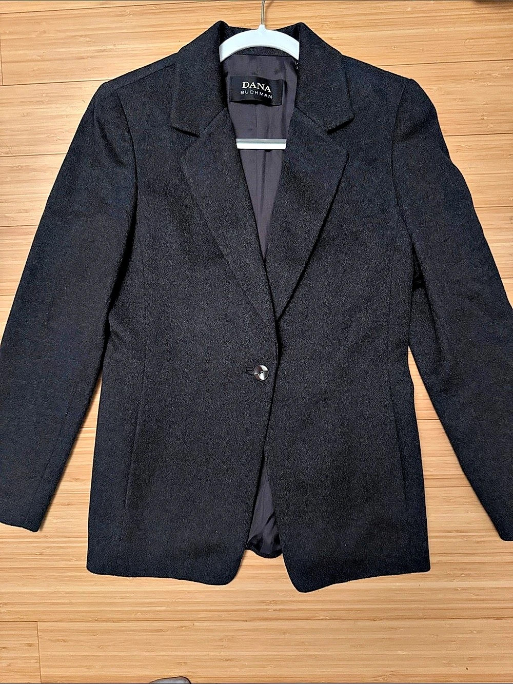 Dana Buchman Black/ Dark Gray
